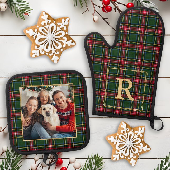 Family Christmas Plaid Custom Gold Monogram Photo Oven Mitt & Pot Holder Set (Creator Uploaded)