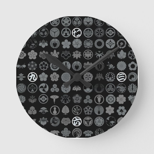 [Family Crests] Flowers and Plants Black Round Clock (Front)