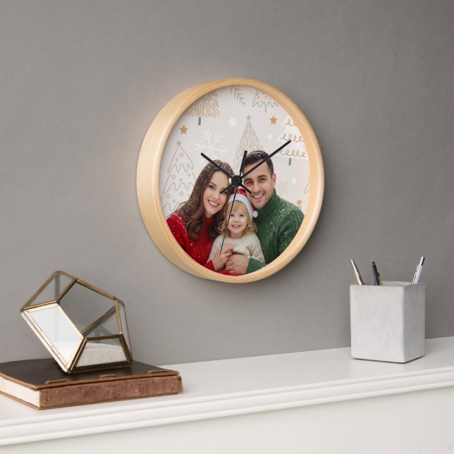❄️ Family Photo Wall Clock — Holiday Decor ❄️ (Office)