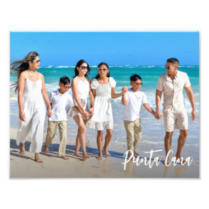 Family vacation photo destination custom