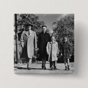 Family Walking 15 Cm Square Badge