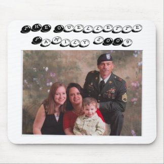 familypic2009, THE Ouellette Family 2009 Mouse Pad