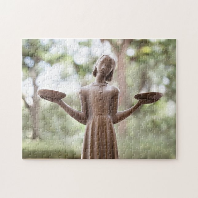 Famous Bird Girl of Savannah Challenging Puzzle (Horizontal)