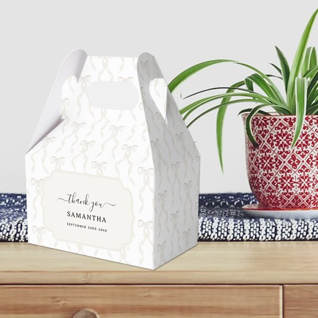 Fancy Watercolor White Bow Pattern Favour Box (Fancy Watercolor White Bow Pattern Favor Boxes)