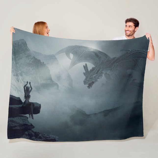 FANTASY DRAGON FLEECE BLANKET (In Situ)