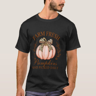 Farm Fresh Pumpkins Apples Hayrides Cider Thanksgi T-Shirt