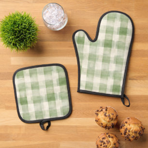 Farm Green Cream Plaid Bridal Shower Oven Mitt & Pot Holder Set