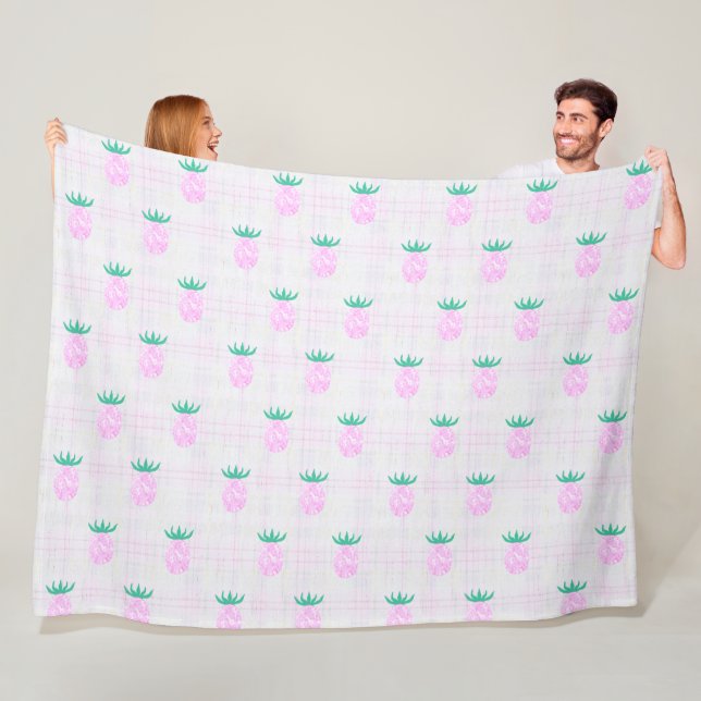 Farmhouse Pineapples Fleece Blanket (In Situ)