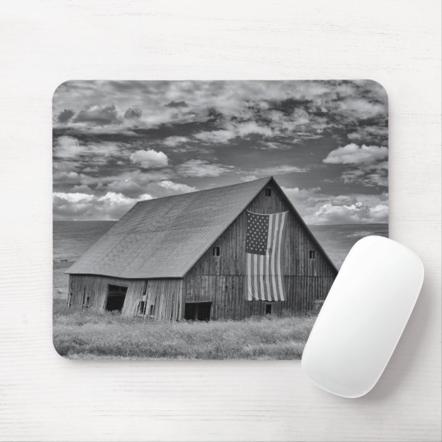 Farms | BW American Flag Barn Scene Mouse Pad (With Mouse)