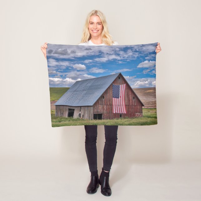 Farms | Rustic Red Barn With American Flag Fleece Blanket (In Situ)