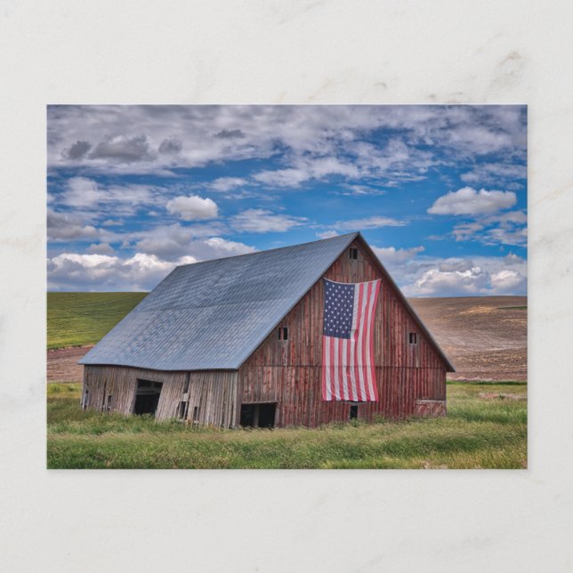 Farms | Rustic Red Barn With American Flag Postcard (Front)