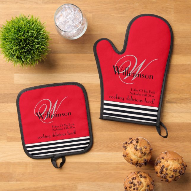 Father Of Bride Christmas Gift Monogram Chic Red  Oven Mitt & Pot Holder Set (Top Down)