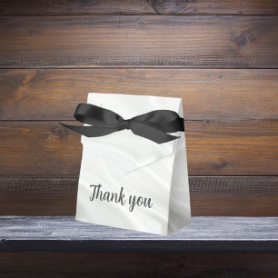 Favour box white silk customised message