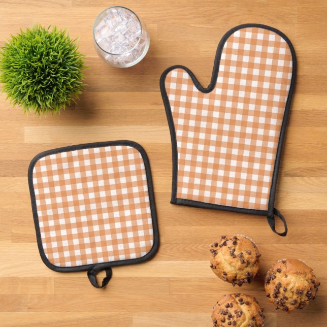 Faye and Lauren Orange Gingham Oven Mitt & Pot Holder Set (Top Down)