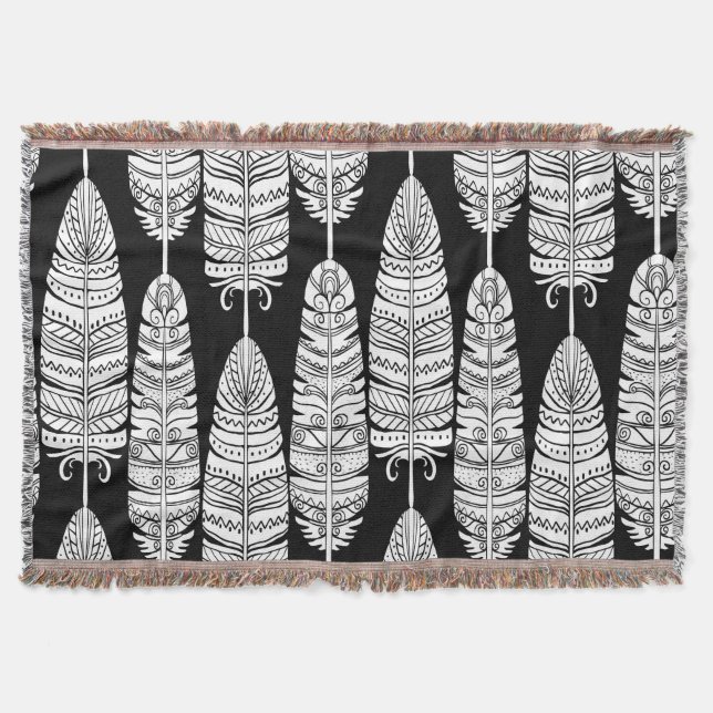 Feathers boho: black and white pattern throw blanket (Front)