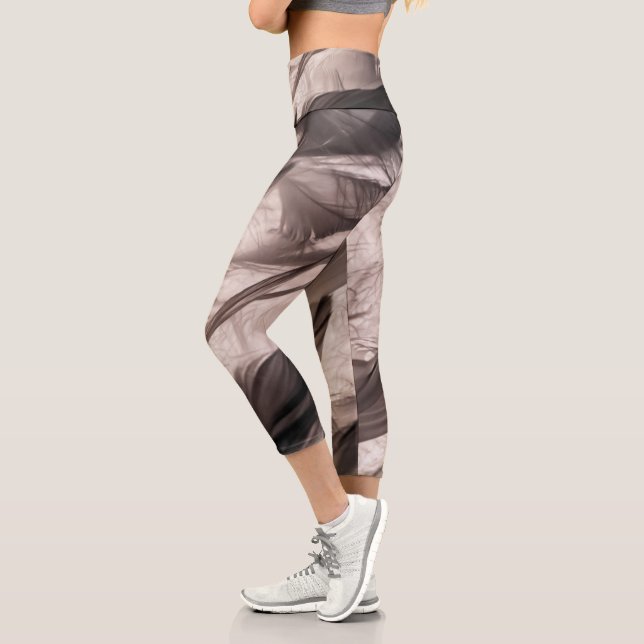 Feathers Capri Leggings (Left)
