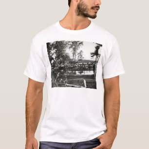Federal battery fording a tributary on battle T-Shirt