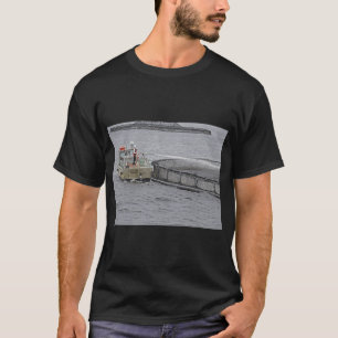 Feeding the fish, Macquarie Harbour, Tasmania T-Shirt