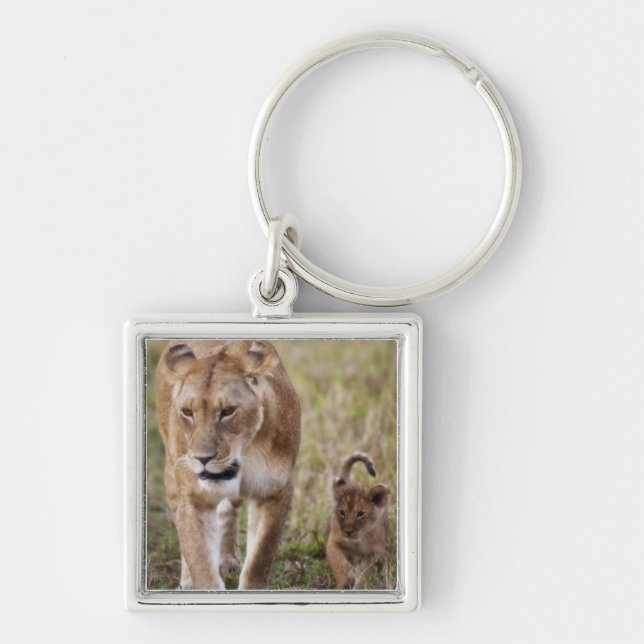 Female Lion with Cub Key Ring (Front)
