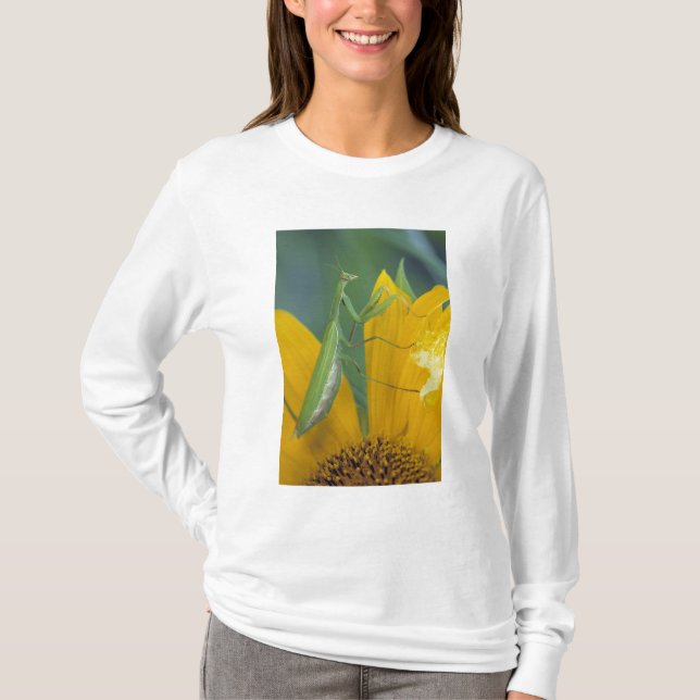 Female praying mantis T-Shirt (Front)