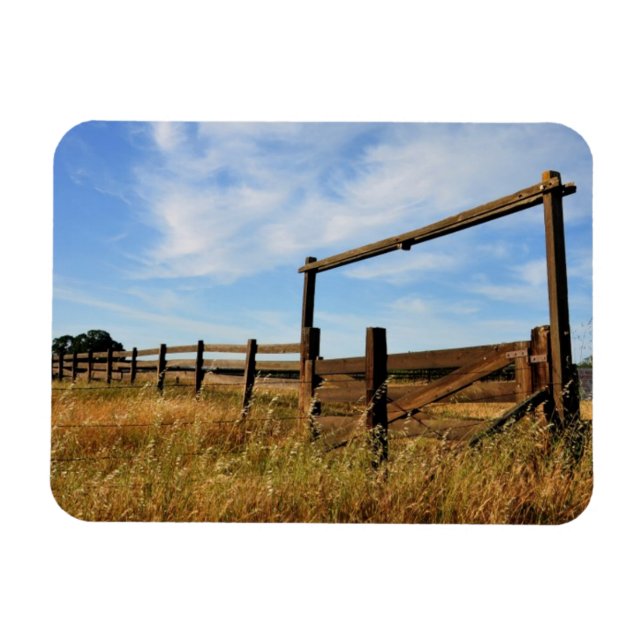 Fences in Field Magnet (Horizontal)