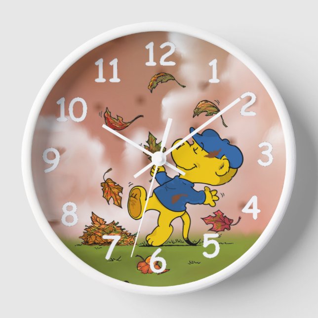 Ferald Amongst The Autumn Leaves Round Clock (Front)