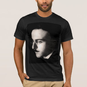 FERNANDO PESSOA PORTRAIT: THE ICONIC LISBON POET  T-Shirt