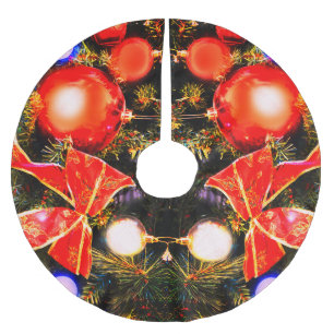 Festive bows and baubles brushed polyester tree skirt