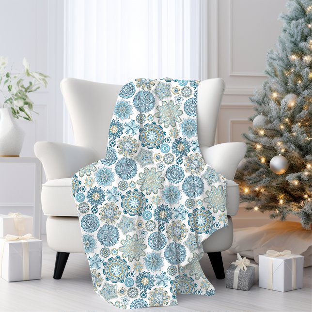 Festive Chic Floral Mandala Snow Flakes Pattern Fleece Blanket (Creator Uploaded)