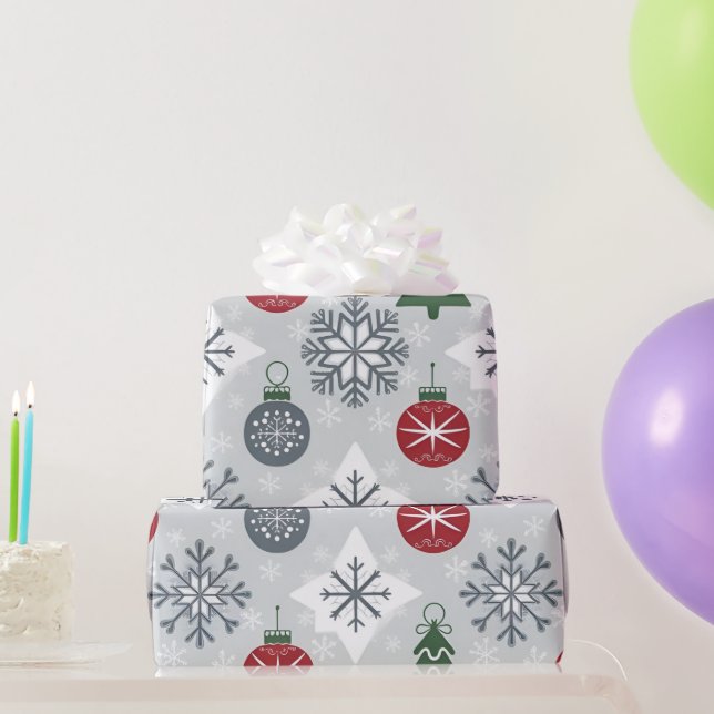 Festive Christmas Wrapping Paper with Snowflakes (Party Gifts)
