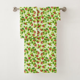 Festive Cranberry Fruit Pattern, Green Bath Towel Set