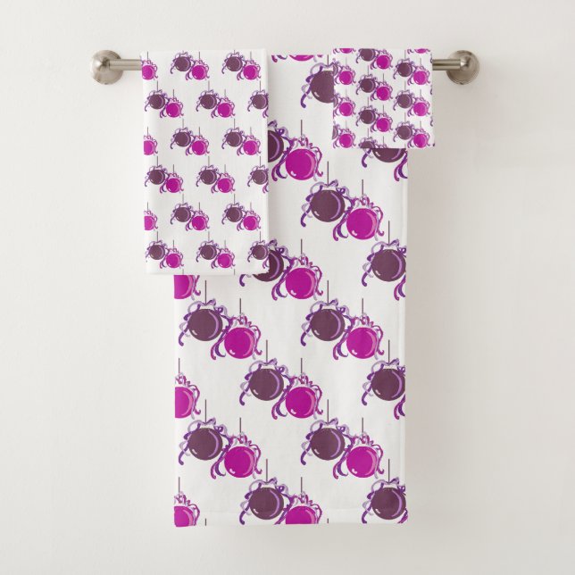 Festive Purple Baubble Holiday Decor Bath Towel Set (Insitu)