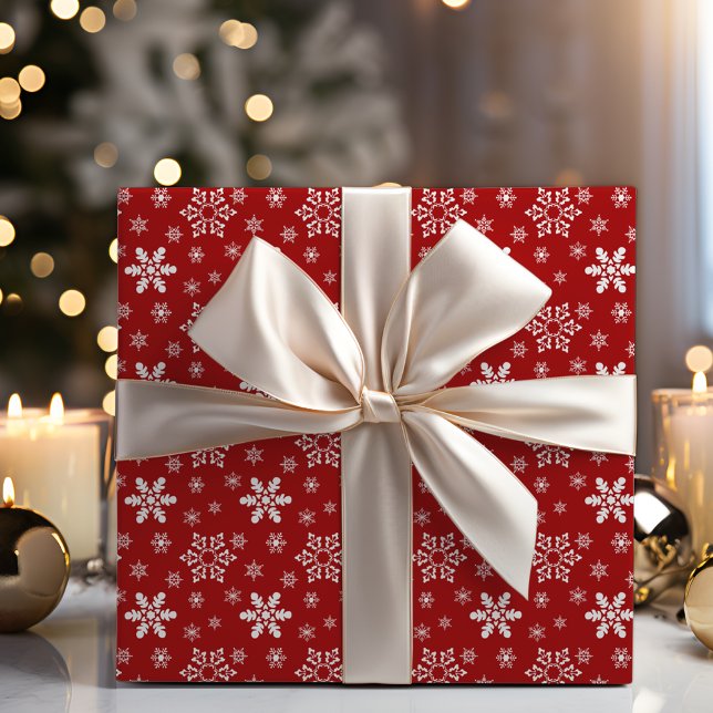 Festive Red And White Snowflake Christmas Wrapping Paper (Festive Red And White Snowflake Christmas Wrapping Paper)