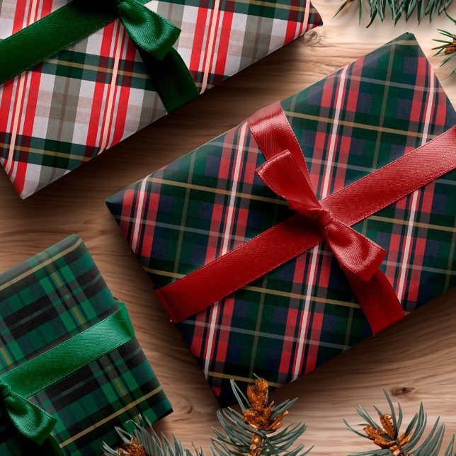 Festive Stylish Multi-Coloured Plaid Pattern Wrapping Paper Sheet (Festive Stylish Multi-Colored Plaid Pattern Wrapping Paper Sheets)