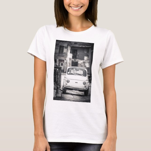 Fiat 500, Cinquecento in Italy T-Shirt (Front)
