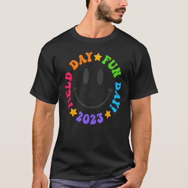 Field Day Fun Day 2023 Groovy Smile Face  Teacher  T-Shirt (Front)