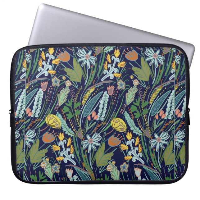 Field flowers pattern laptop sleeve (Front)