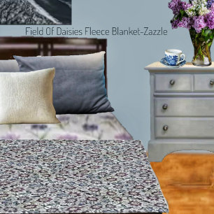 Field Of Daisies Fleece Blanket