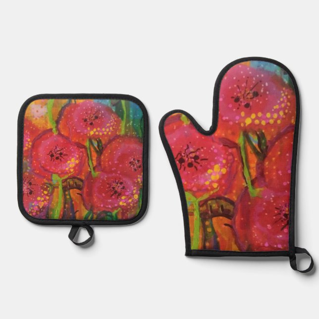 Field of Poppies Oven Mitt and Pot Holder Set (Front)