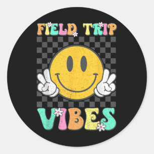 Field Trip Vibes Face Smile Retro Groovy Field Day Classic Round Sticker