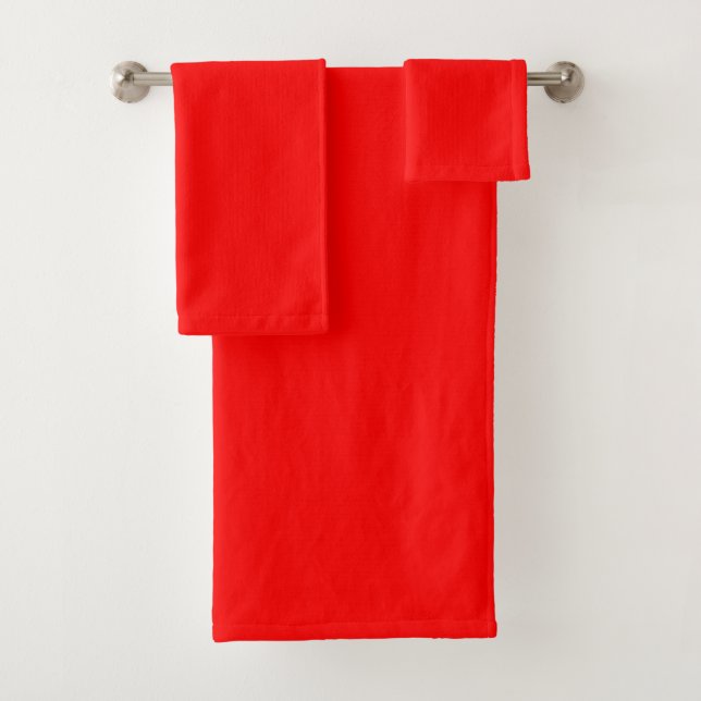 Fiery Scarlet Red Palette Bath Towel Set (Insitu)