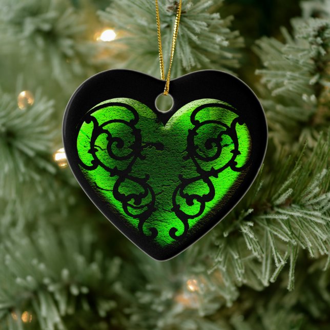 Filigree Goth Green Heart Ceramic Tree Decoration (Tree)