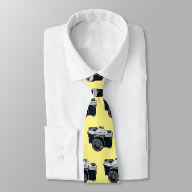 Film camera cartoon illustration tie (Tied)