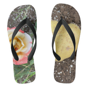 Finca Garden Heart & Rose Flip-Flops Thongs