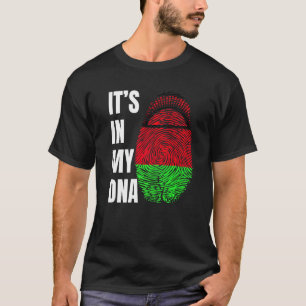 Fingerprint DNA Biometry Flag Malawi   T-Shirt