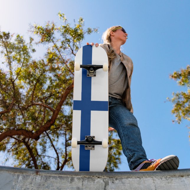 Finland flag skateboard (Outdoor 1)