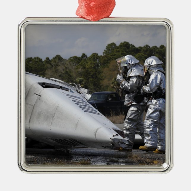 Firefighters respond to the scene metal ornament (Front)