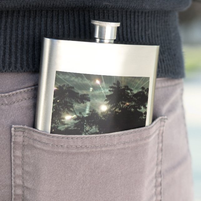 Fireworks 13 stainless steel flask (In Situ)