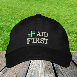 First Aid embroidered Trucker hat Green / white