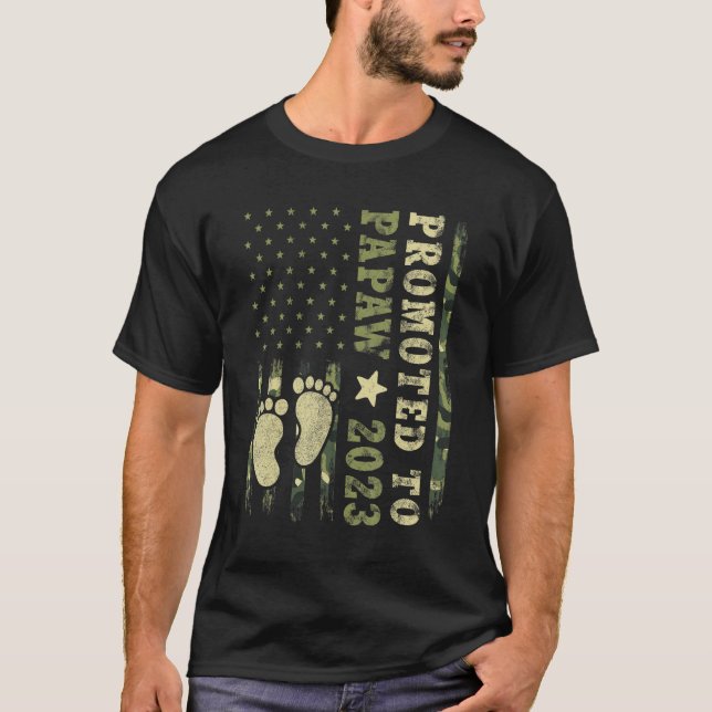 First Time Grandpa  Promoted To Papaw 2023 Camo Fl T-Shirt (Front)